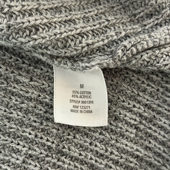 Alya Gray Knit Sweater with Cut-Out Sleeves - Picture 6 of 8